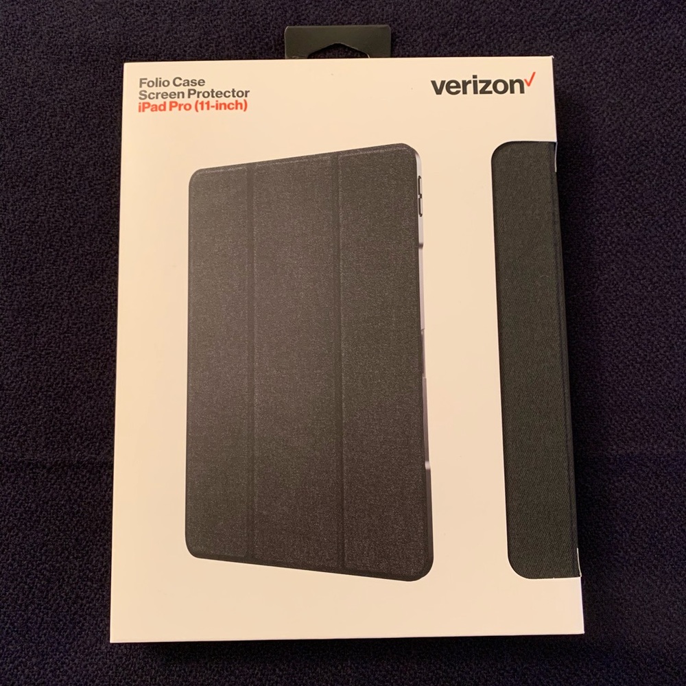 iPad Pro 11-inch folio case & screen protector